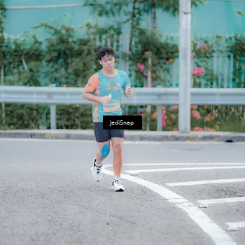 Runner Photo 8277116