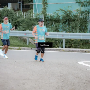Runner Photo 8277165