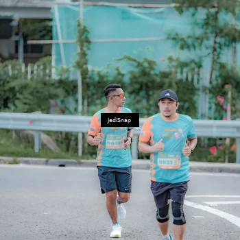 Runner Photo 8277214