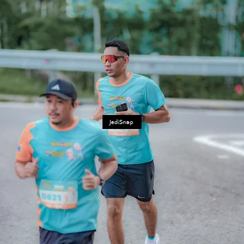 Runner Photo 8277230