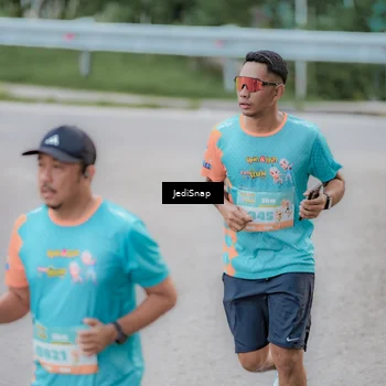 Runner Photo 8277241