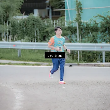 Runner Photo 8277285