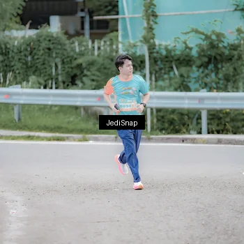 Runner Photo 8277297