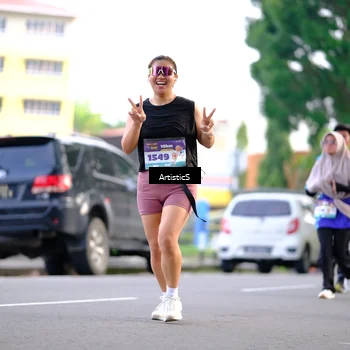 Runner Photo 8277300