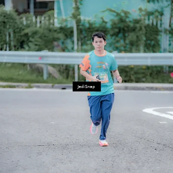 Runner Photo 8277329