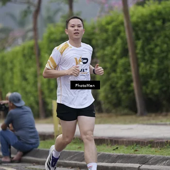 Runner Photo 8277369