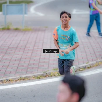 Runner Photo 8277394