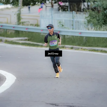 Runner Photo 8277452