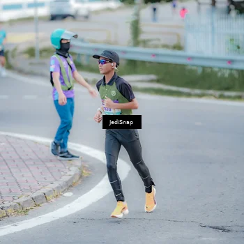 Runner Photo 8277467