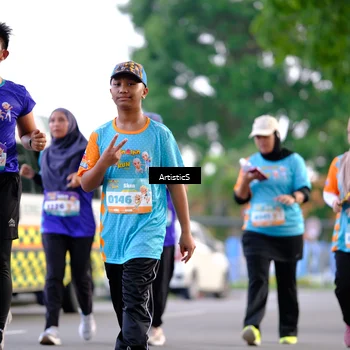 Runner Photo 8277472