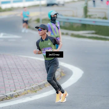 Runner Photo 8277474