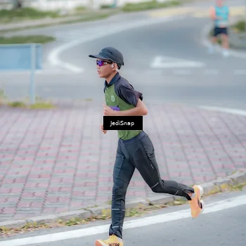 Runner Photo 8277529