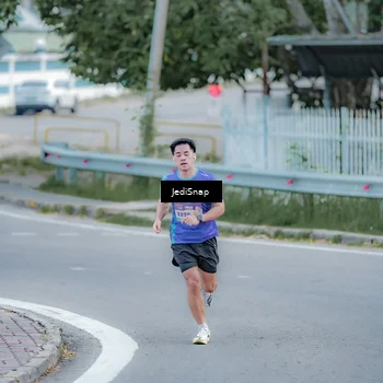 Runner Photo 8277589