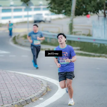 Runner Photo 8277618