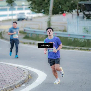Runner Photo 8277630