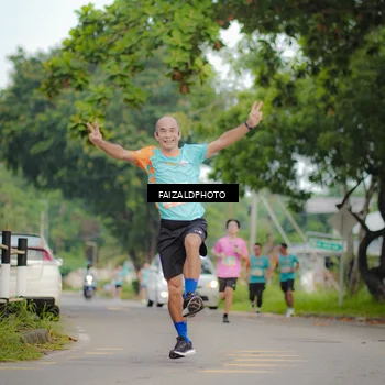 Runner Photo 8277663