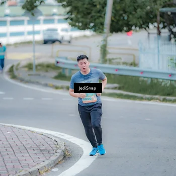 Runner Photo 8277681