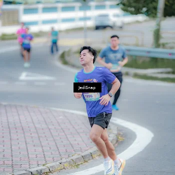Runner Photo 8277683