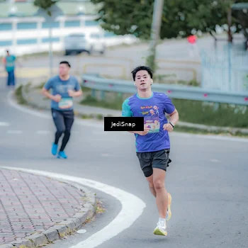 Runner Photo 8277693