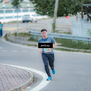 Runner Photo 8277714