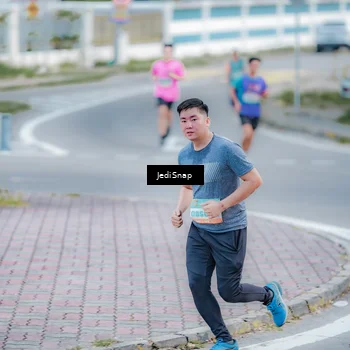 Runner Photo 8277728