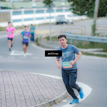 Runner Photo 8277732