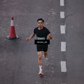 Runner Photo 8277739