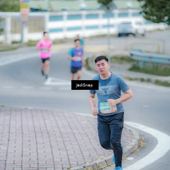 Runner Photo 8277750