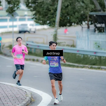 Runner Photo 8277808