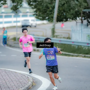 Runner Photo 8277817