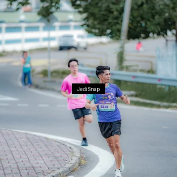 Runner Photo 8277818