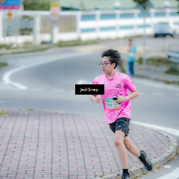 Runner Photo 8277844