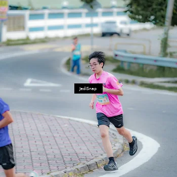 Runner Photo 8277866