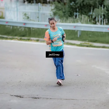 Runner Photo 8277902