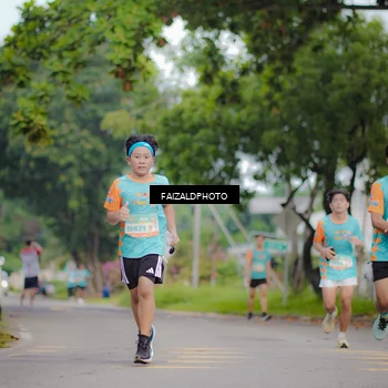 Runner Photo 8277909