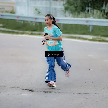 Runner Photo 8277912