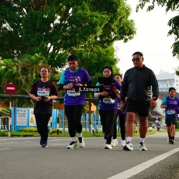 Runner Photo 8277971