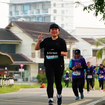 Runner Photo 8278017
