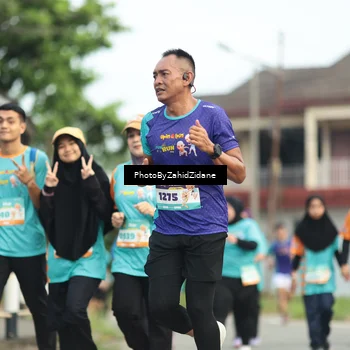 Runner Photo 8278019