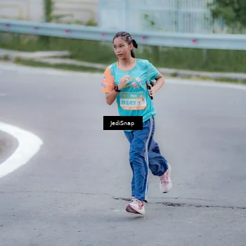 Runner Photo 8278061