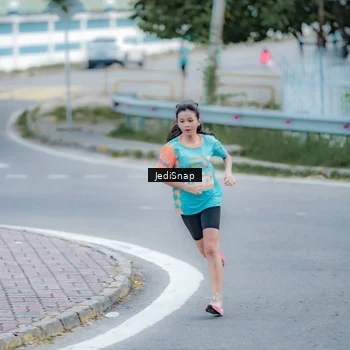 Runner Photo 8278207