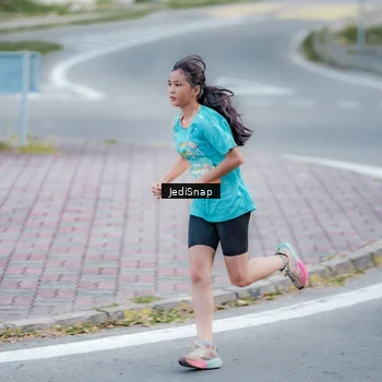 Runner Photo 8278210