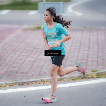 Runner Photo 8278234