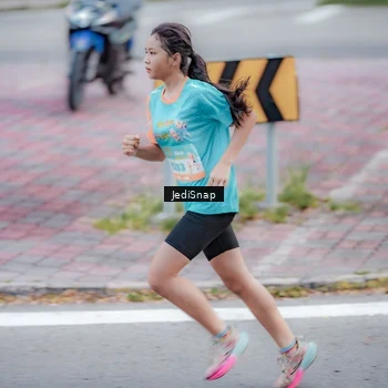 Runner Photo 8278259