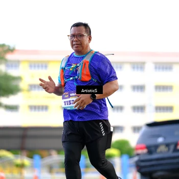 Runner Photo 8278291