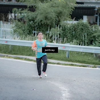 Runner Photo 8278299
