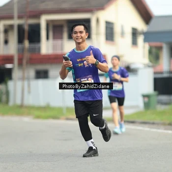 Runner Photo 8278323