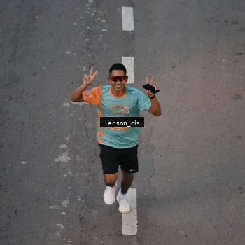 Runner Photo 8278336