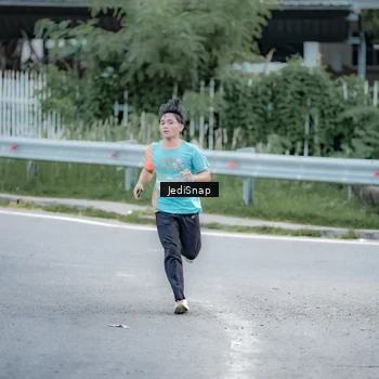 Runner Photo 8278338