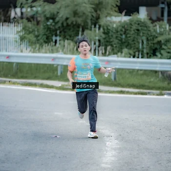 Runner Photo 8278347